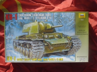 ZVE3624  KV-1 Soviet Heavy Tank model 1940 with L-11 GUN